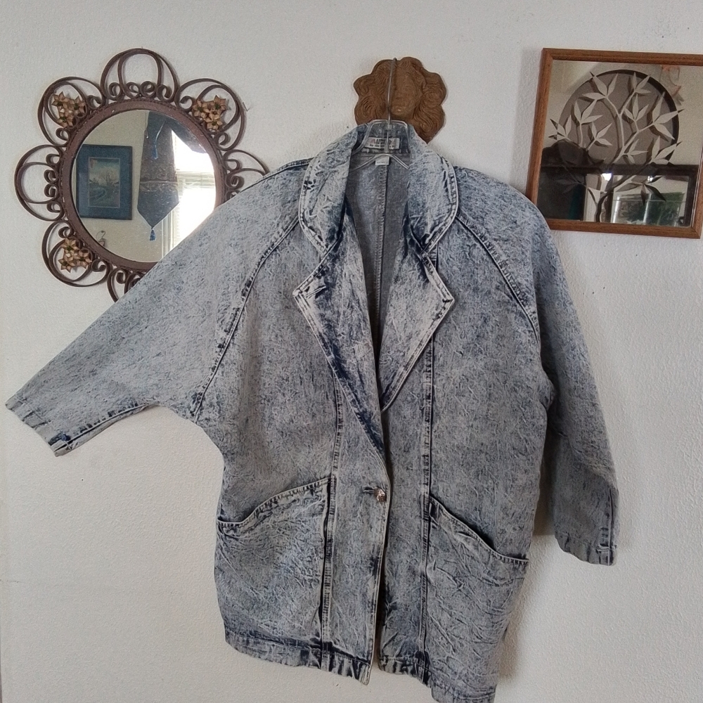 VINTAGE APACHE BY THE WEST PLUS ACID WASHED JEAN JACKET, MEDIUM - Picture 5 of 9